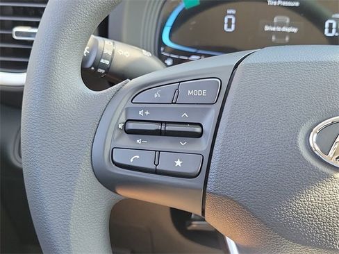 New 2026 Hyundai Venue SE image 5