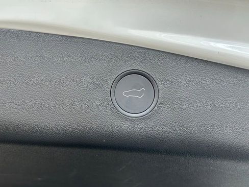 Used 2021 Tesla Model 3 Standard Range Plus RWD image 28