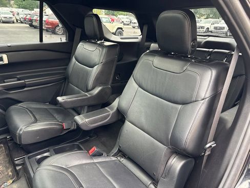 Used 2020 Ford Explorer ST w/ Premium Technology Package AWD/4WD image 8
