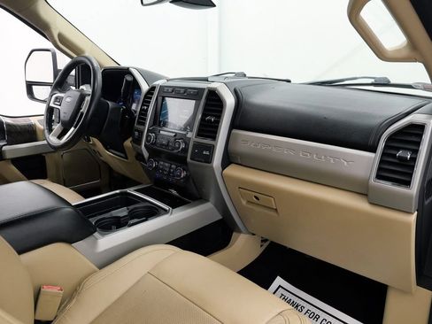 Used 2019 Ford F250 Lariat w/ Lariat Ultimate Package AWD/4WD image 18