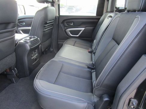 Used 2017 Nissan Titan PRO-4X image 17