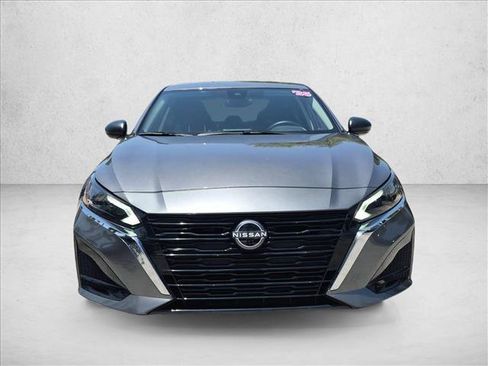 Certified 2025 Nissan Altima 2.5 S FWD image 2