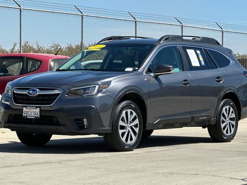 Used 2022 Subaru Outback Premium AWD/4WD image 7