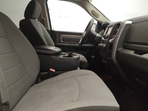 Used 2021 RAM 1500 Classic SLT AWD/4WD image 21