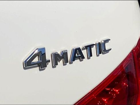 Used 2018 Mercedes-Benz GLS 550 4MATIC image 9