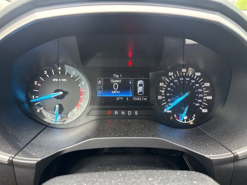 Used 2018 Ford Edge SEL FWD image 20