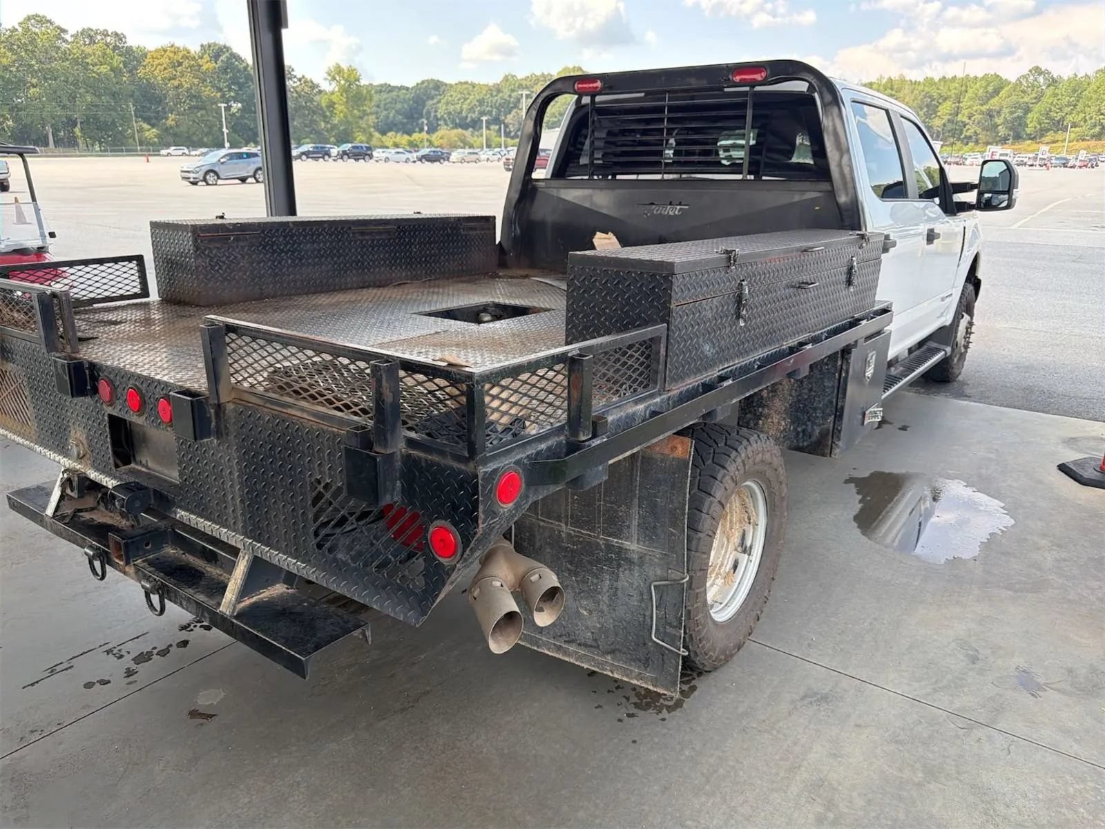Used 2019 Ford F350 XL w/ Power Equipment Group AWD/4WD image 3