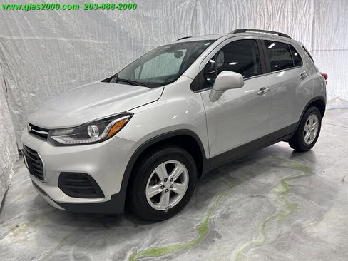 Used 2017 Chevrolet Trax LT w/ Sun & Sound Package image 1