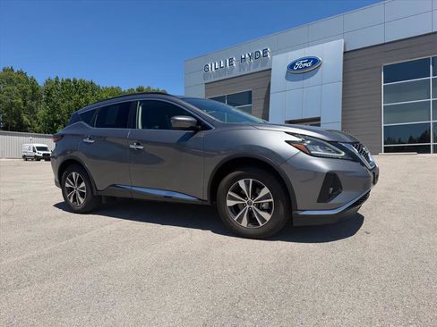 Used 2023 Nissan Murano SV AWD/4WD image 2