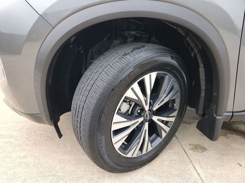 Certified 2023 Nissan Rogue SV w/ SV Premium Package FWD image 31