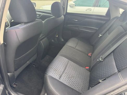 Used 2016 Nissan Altima 2.5 S w/ Power Driver Seat Package FWD image 12