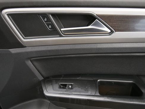 Used 2019 Volkswagen Atlas SE w/ Panoramic Sunroof Package image 31