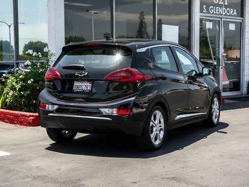 Used 2020 Chevrolet Bolt LT FWD image 4