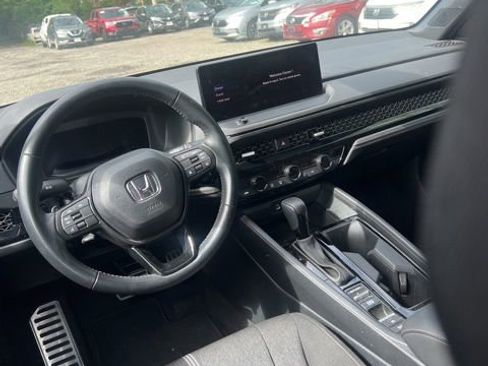 Used 2024 Honda Accord Sport image 8