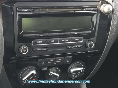 Used 2015 Volkswagen Jetta TDI S FWD image 28