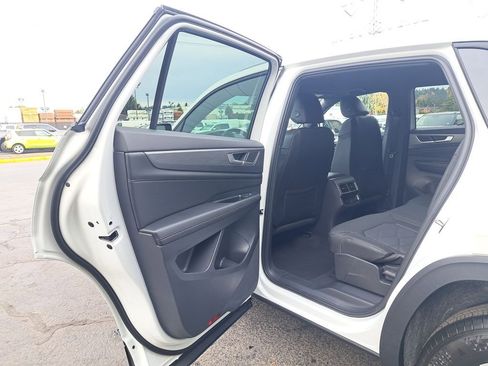 New 2026 Volkswagen Atlas Cross Sport SE AWD/4WD image 13