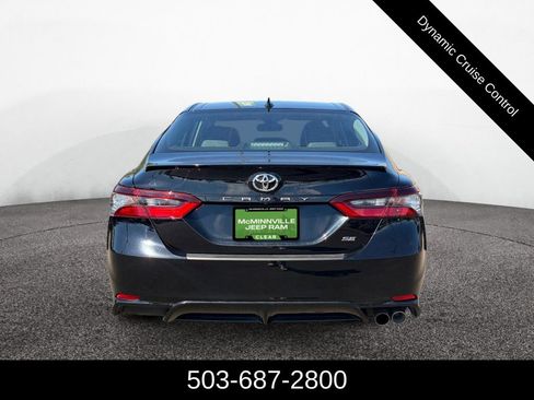 Used 2023 Toyota Camry SE w/ Cold Weather Package FWD image 4
