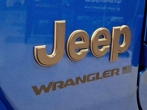 Used 2023 Jeep Wrangler Unlimited Rubicon 392 w/ Xtreme Recon 35" Tire Package image 29