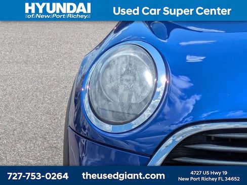 Used 2020 MINI Cooper 2-Door Hardtop FWD image 9