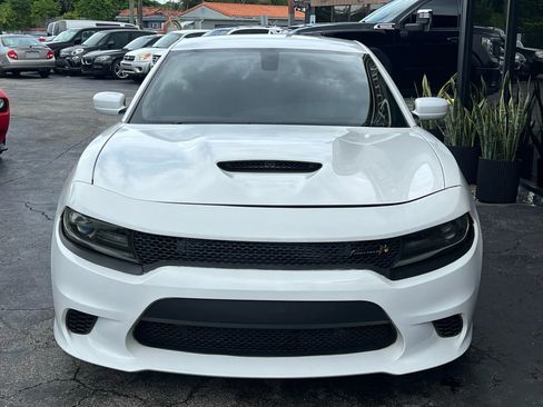 Used 2019 Dodge Charger Scat Pack image 5