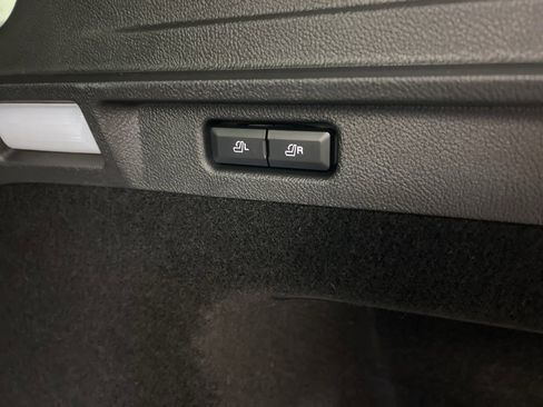 New 2026 Lincoln Corsair Reserve w/ Jet Appearance Package image 36