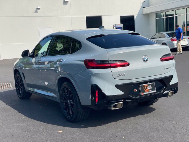 Used 2024 BMW X4 xDrive30i w/ Premium Package AWD/4WD image 5