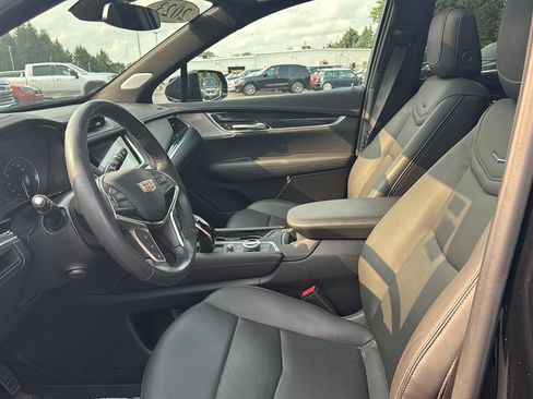 Used 2023 Cadillac XT5 Premium Luxury AWD/4WD image 9