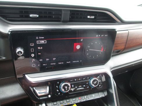 Used 2025 GMC Sierra 1500 Denali Ultimate AWD/4WD image 33