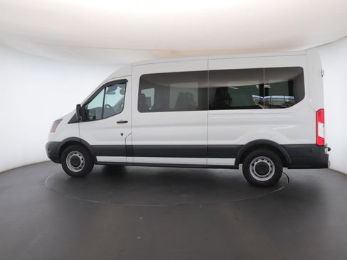Used 2017 Ford Transit 350 XL image 16