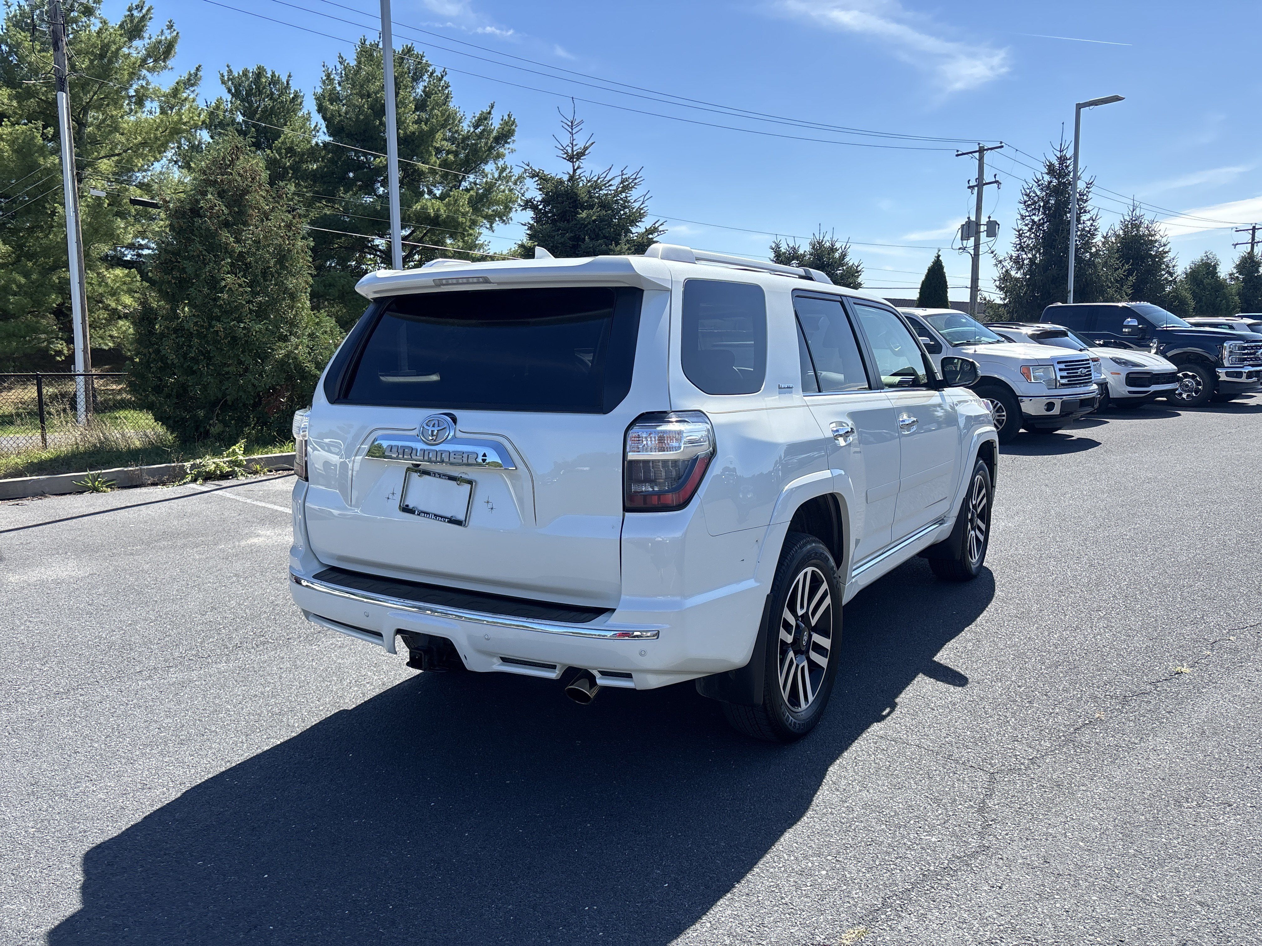 Used 2023 Toyota 4Runner Limited AWD/4WD image 23