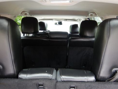 Used 2015 INFINITI QX60 Luxe w/ Premium Plus Package AWD/4WD image 32