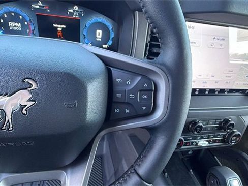 New 2025 Ford Bronco Badlands image 28