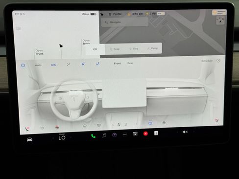 Used 2024 Tesla Model Y 2WD image 31