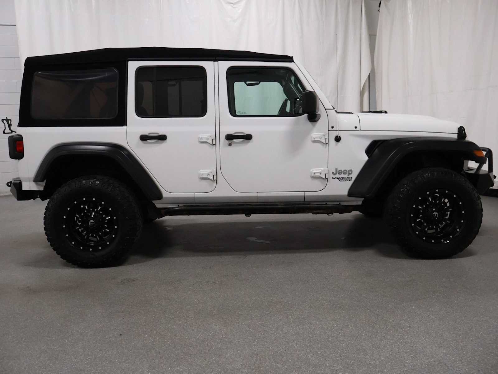 Used 2020 Jeep Wrangler Unlimited Sport S AWD/4WD image 9