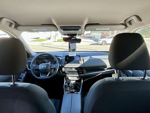 New 2026 Nissan Rogue SV image 6