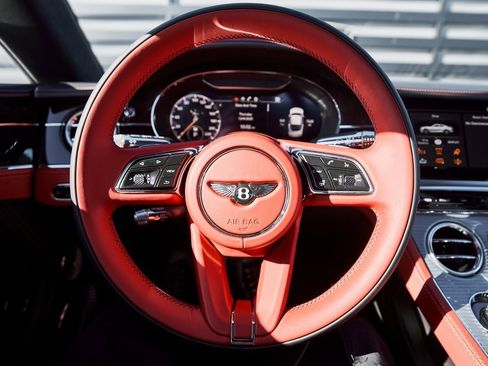 Used 2023 Bentley Continental GT Azure image 45