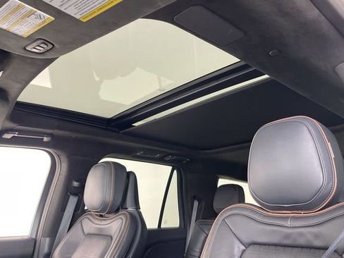 Used 2024 Lincoln Navigator Black Label image 42