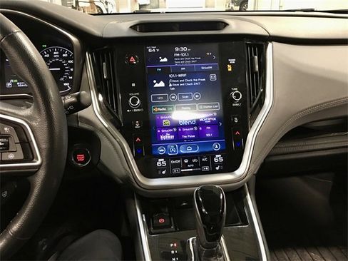 Used 2022 Subaru Outback Limited w/ Popular Package #2 image 4