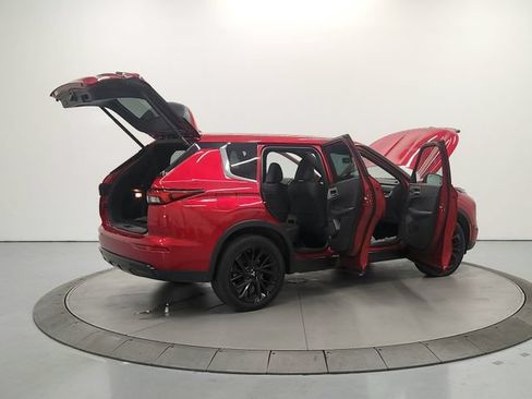 Used 2023 Mitsubishi Outlander Ralliart AWD/4WD image 16