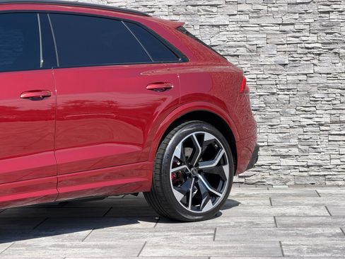 Used 2024 Audi RS Q8 AWD/4WD image 4