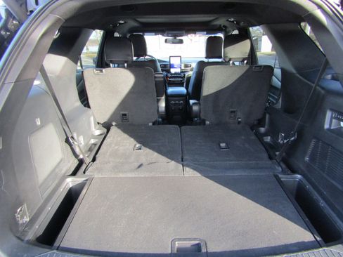 Used 2022 Ford Explorer ST w/ Equipment Group 401A image 14