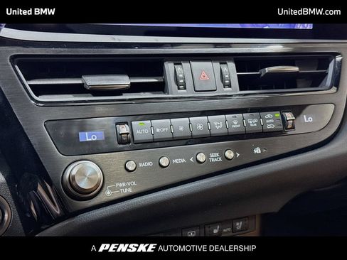 Used 2025 Lexus ES 350 Ultra Luxury FWD image 18