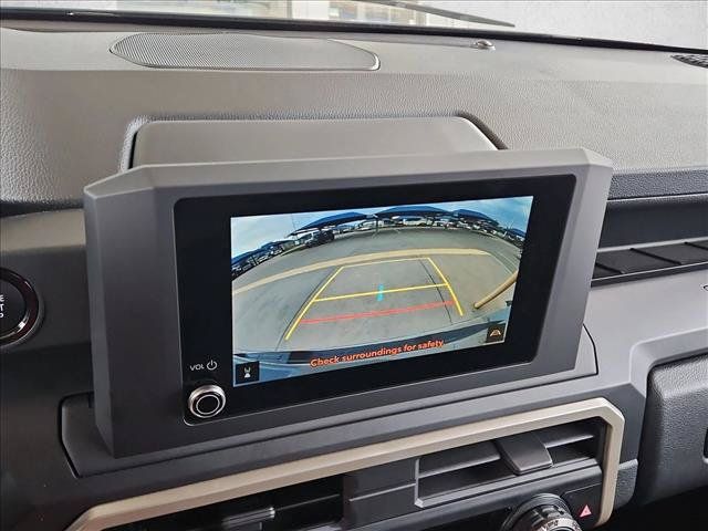 Used 2025 Toyota Tacoma SR AWD/4WD image 13