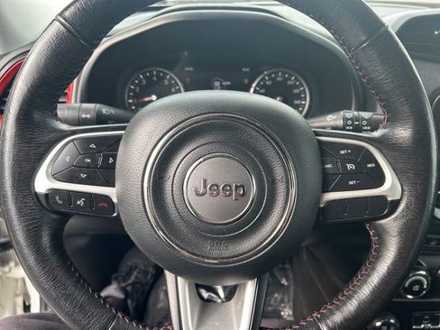 Used 2016 Jeep Renegade Trailhawk AWD/4WD image 22