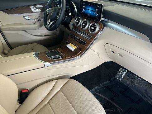Certified 2022 Mercedes-Benz GLC 300 4MATIC image 21
