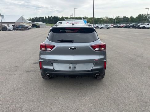 Used 2022 Chevrolet TrailBlazer RS w/ Sun and Liftgate Package AWD/4WD image 4