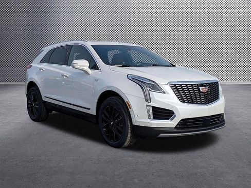 New 2026 Cadillac XT5 Premium Luxury w/ LPO, ONYX Package image 3