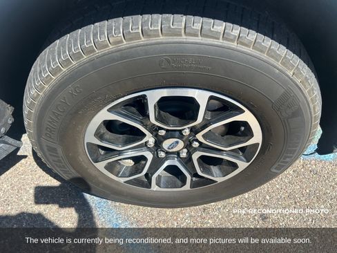 Used 2024 Ford Expedition Max XLT AWD/4WD image 12