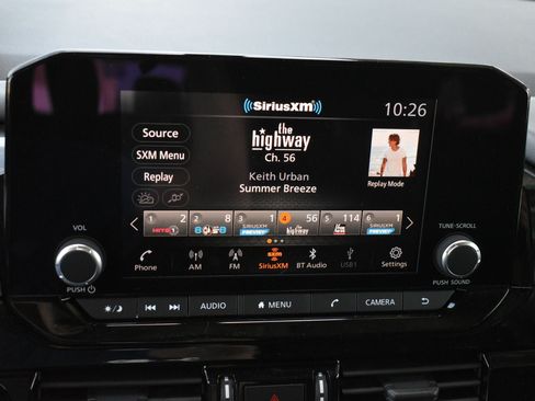Used 2025 Nissan Pathfinder SV AWD/4WD image 29