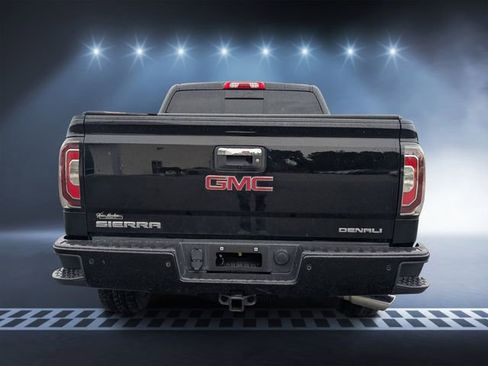 Used 2018 GMC Sierra 1500 Denali w/ Denali Ultimate Package image 4